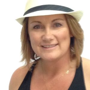 Meet your Posher, Crystal